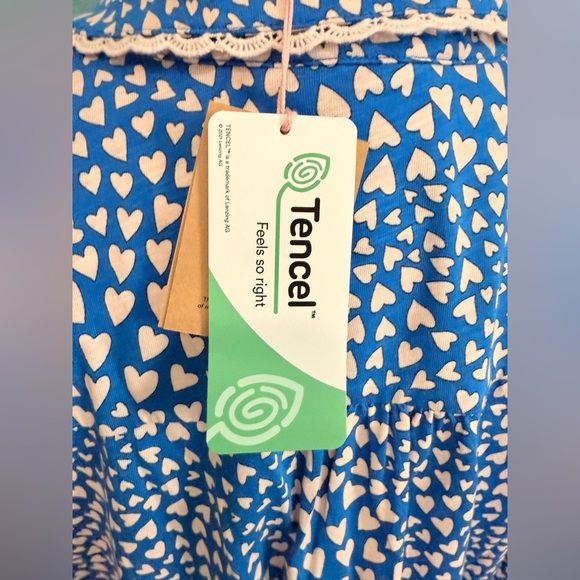 NWT Boden hearts blue cutsie top. US 20-22 - Picture 4 of 7